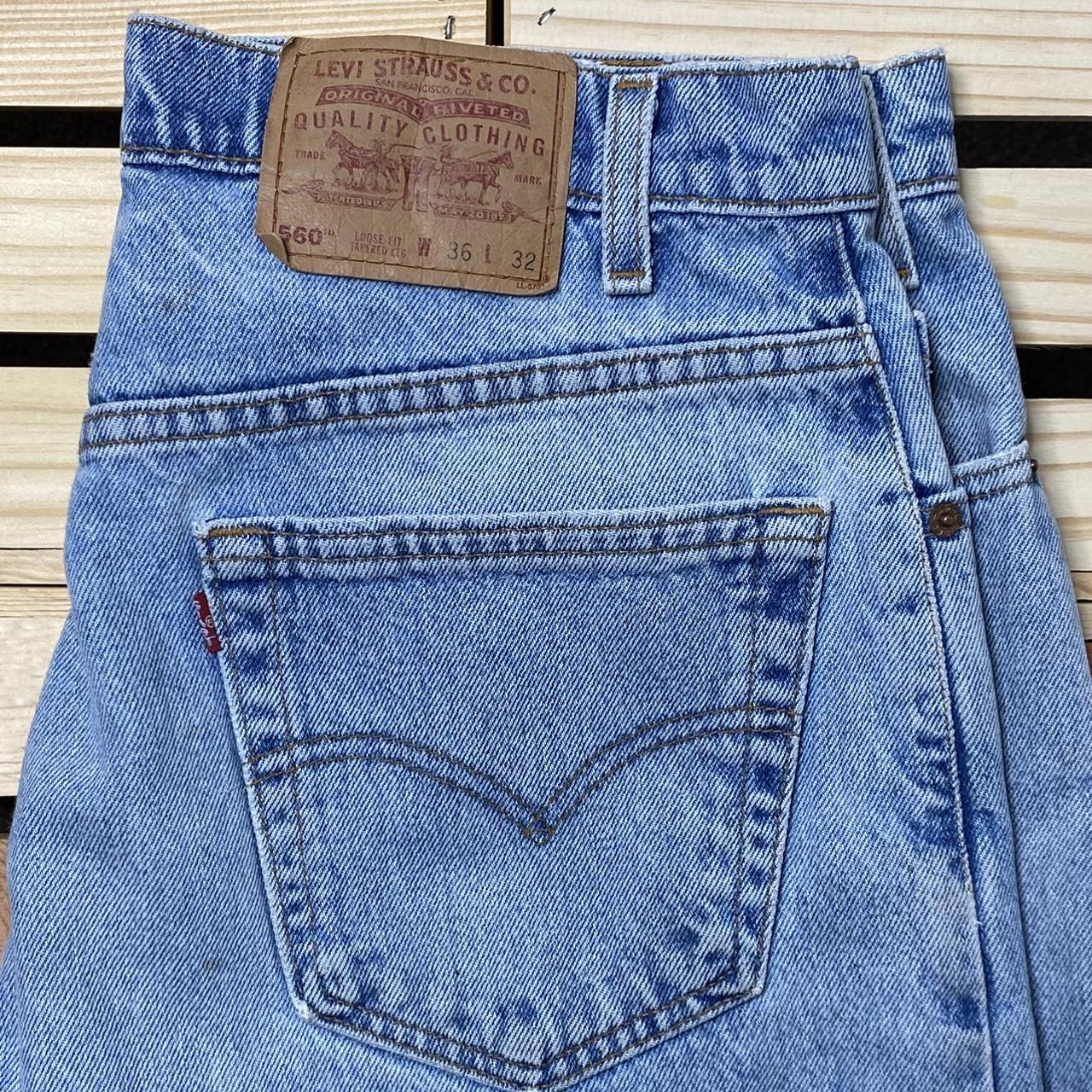 Vintage Levi's 560 Light Wash Loose Fit Tapered Leg... - Depop