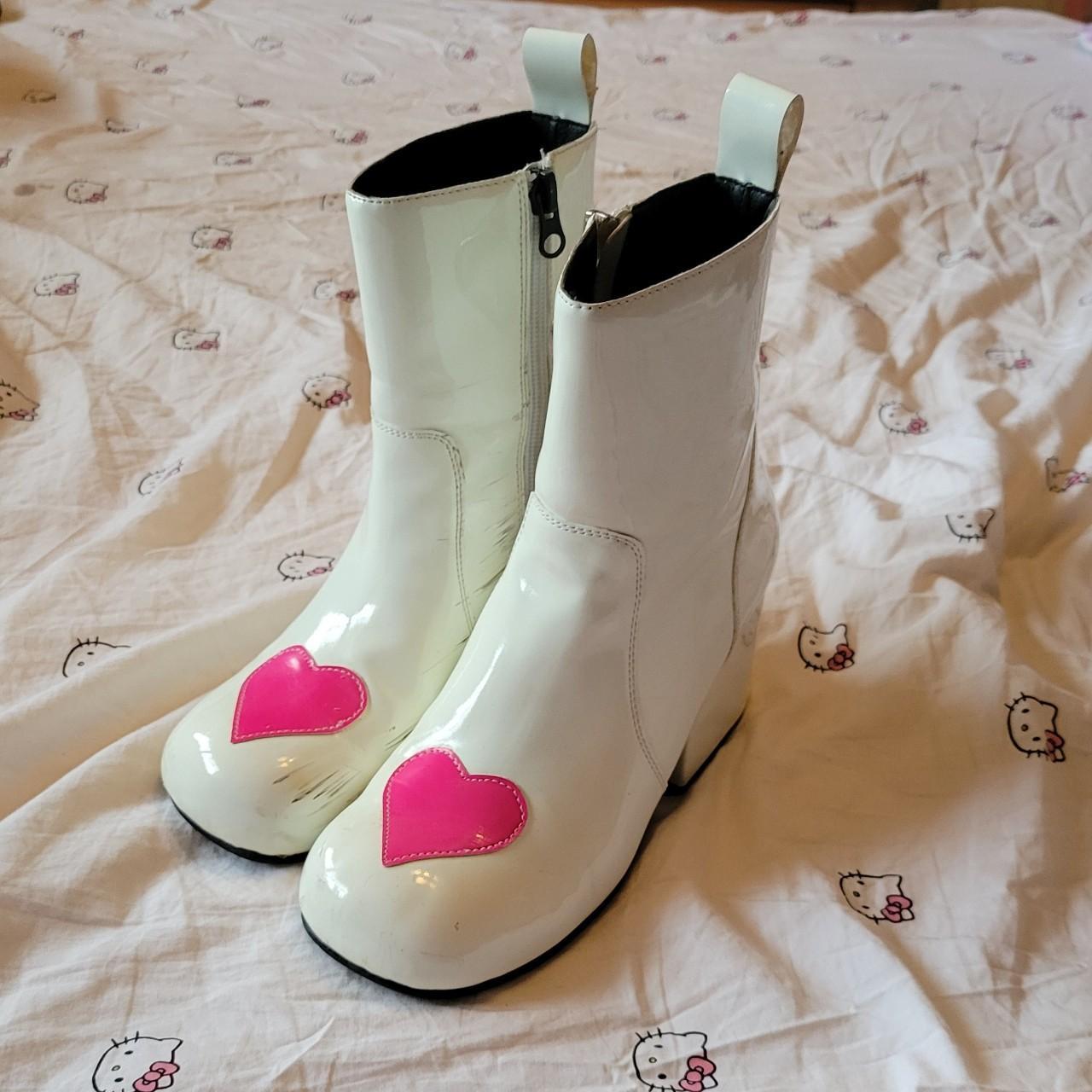 Unif moxie outlet heart boot