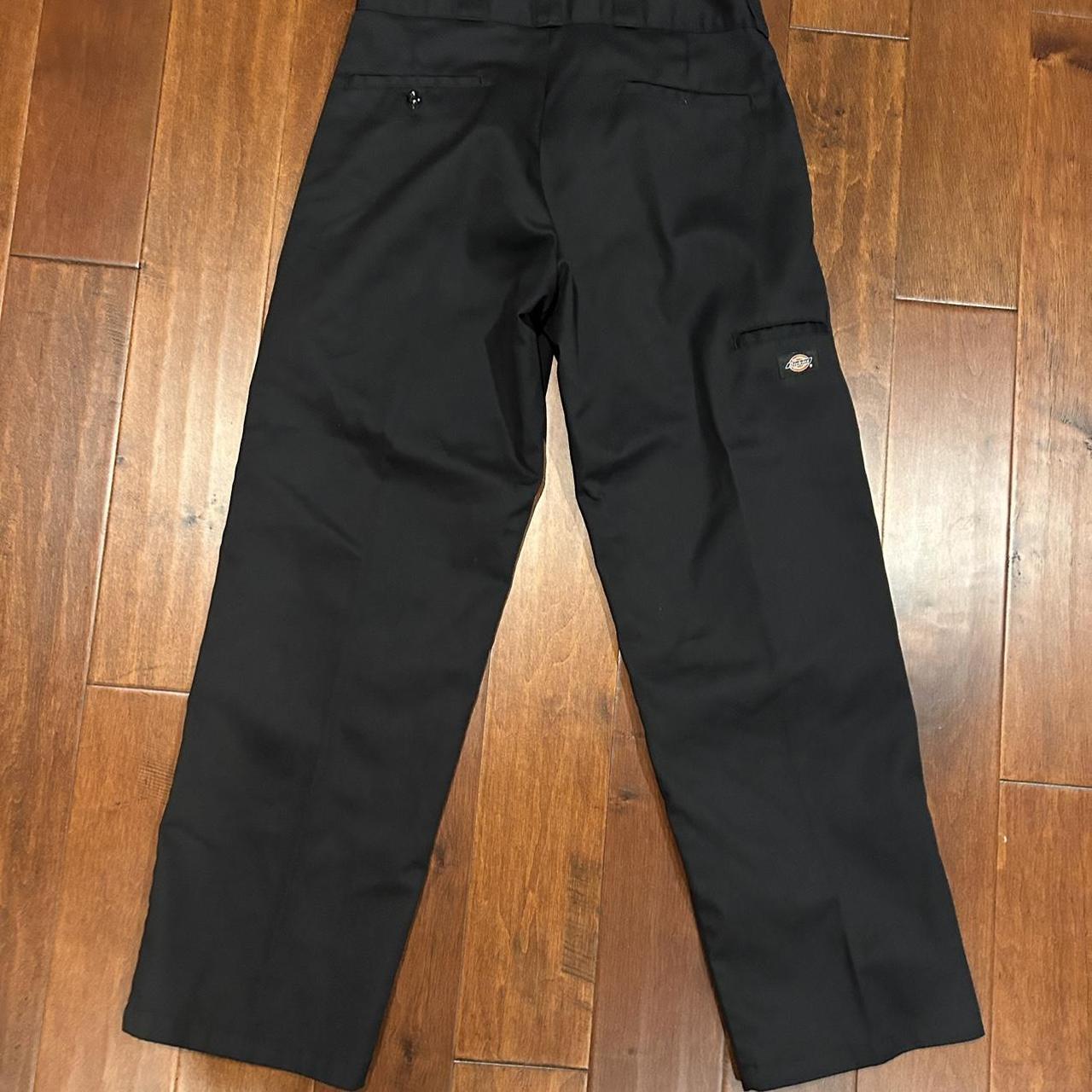 dickies black skating pants! 34x32 loose fit and... Depop