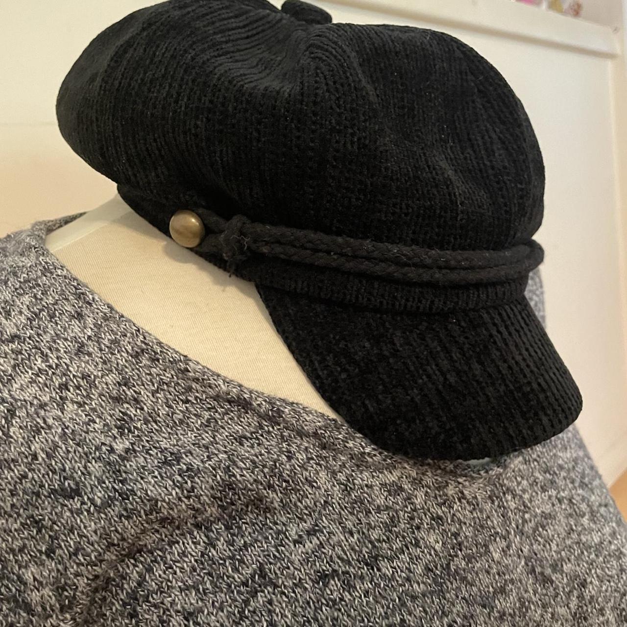 Women's Black Hat | Depop