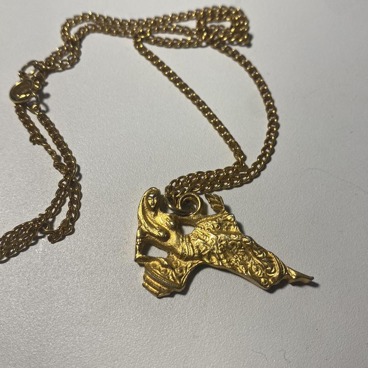 item listed by nohasslevintage