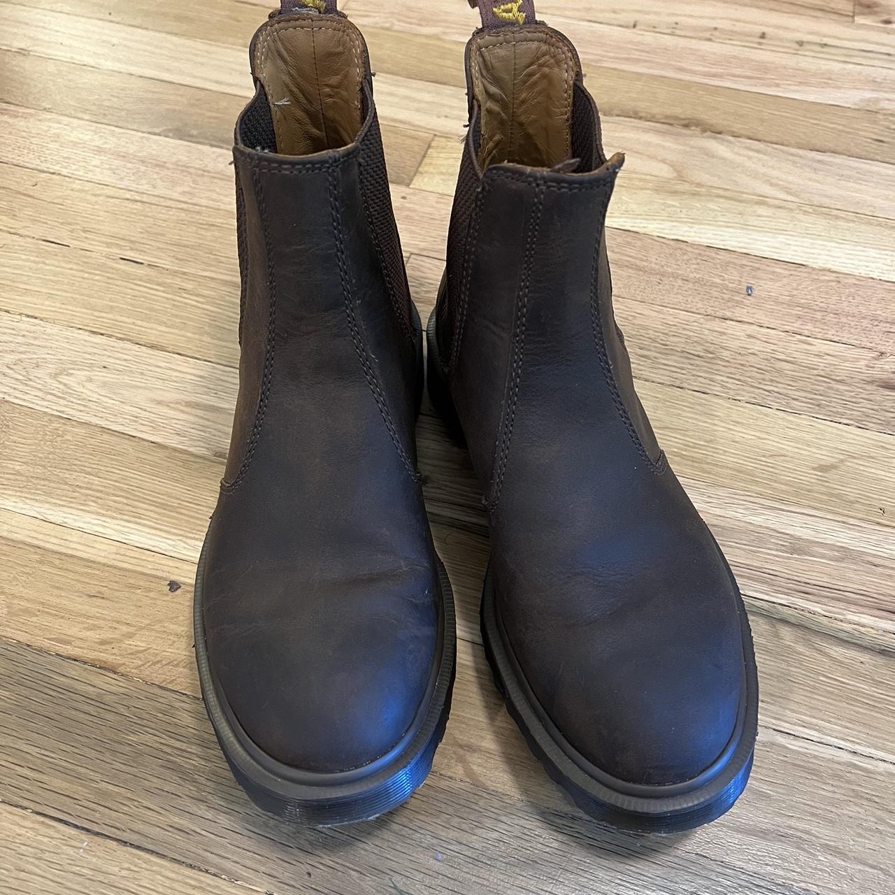 heeled chelsea boot dr marten