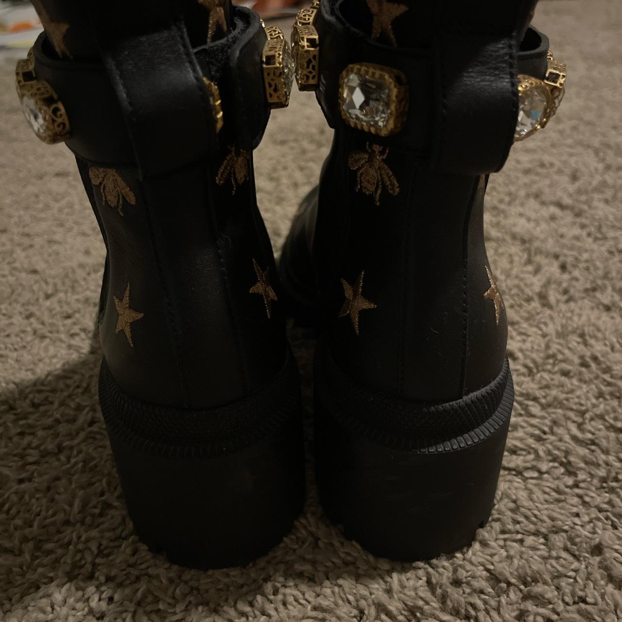 Gucci star and bee shops embroidered boots