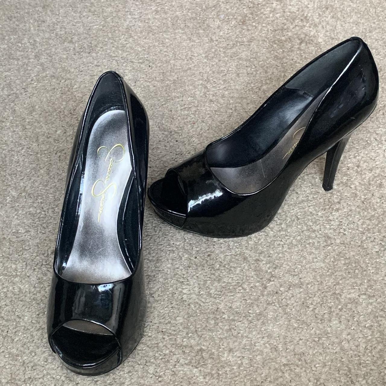 Jessica simpson black deals peep toe heels