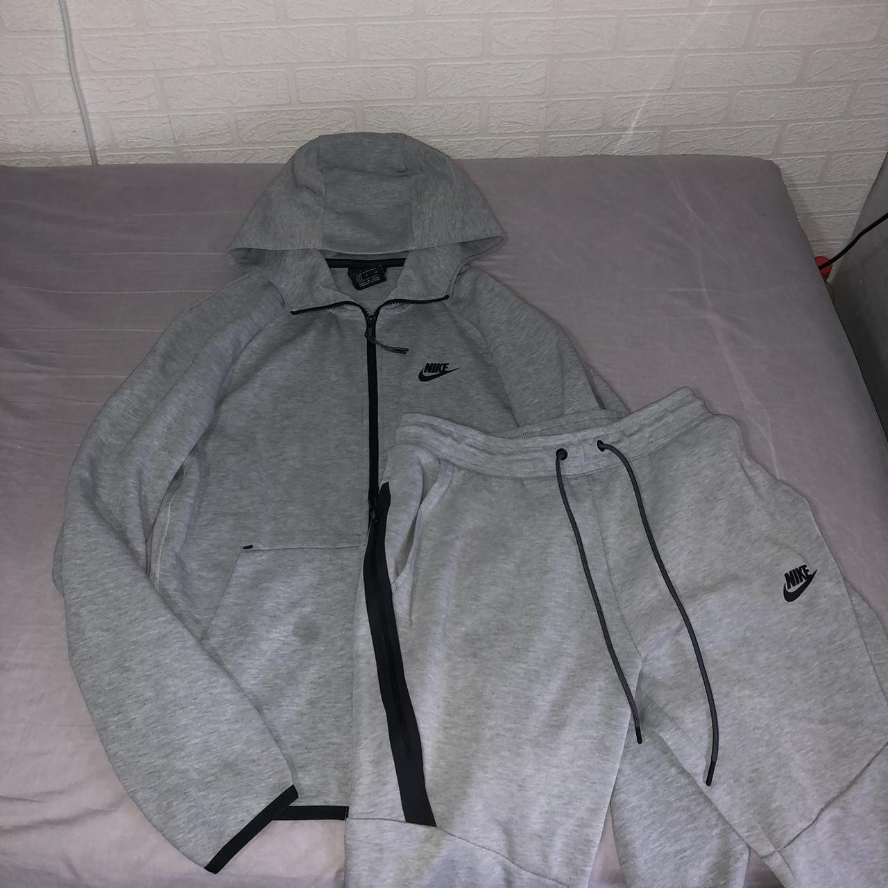 Nike Men's Grey and Black Hoodie | Depop