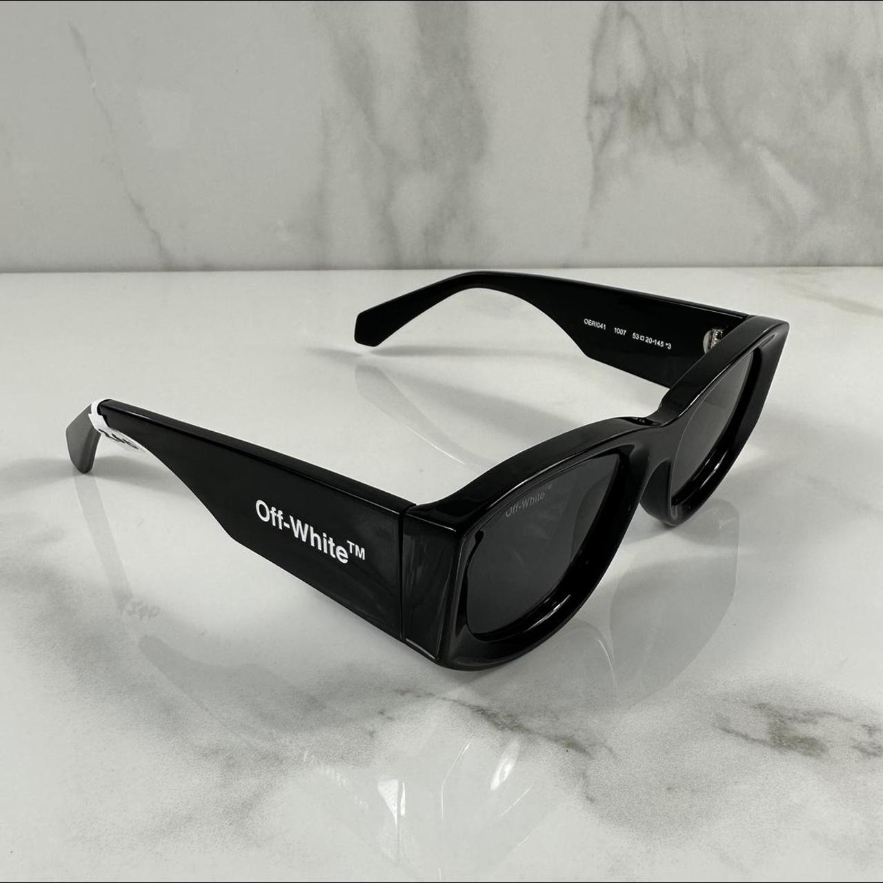 Off-White Joan OERI041 Oval Sunglasses