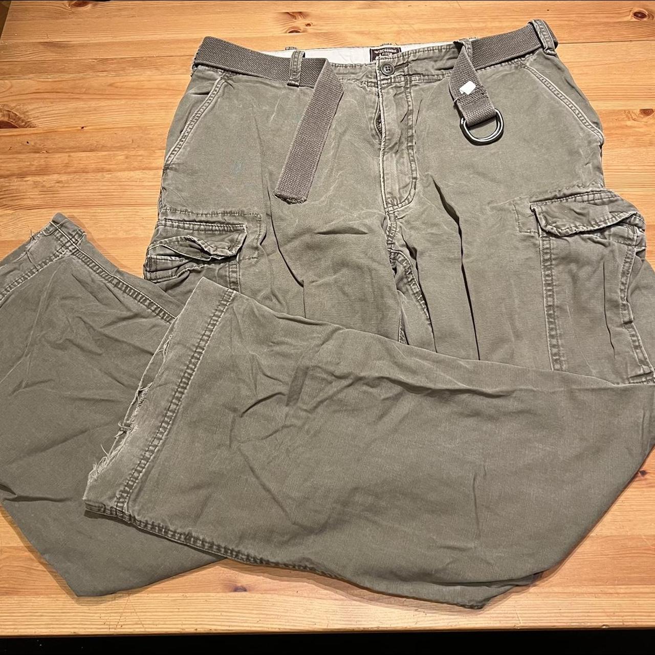 SUPER BAGGY ABERCROMBIE AND FITCH CARGO PANTS 36... - Depop