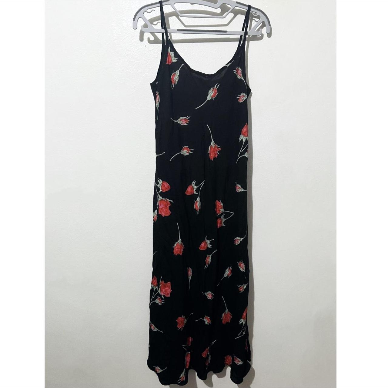 Vintage Etam slip dress w/ rose pattern Fits like a... - Depop