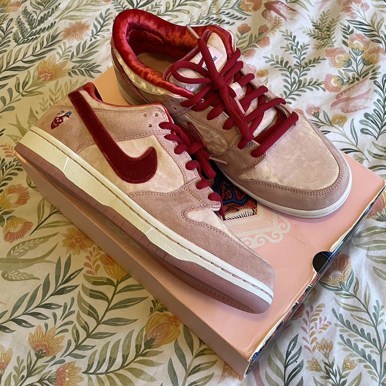 strangelove nike sb dunks