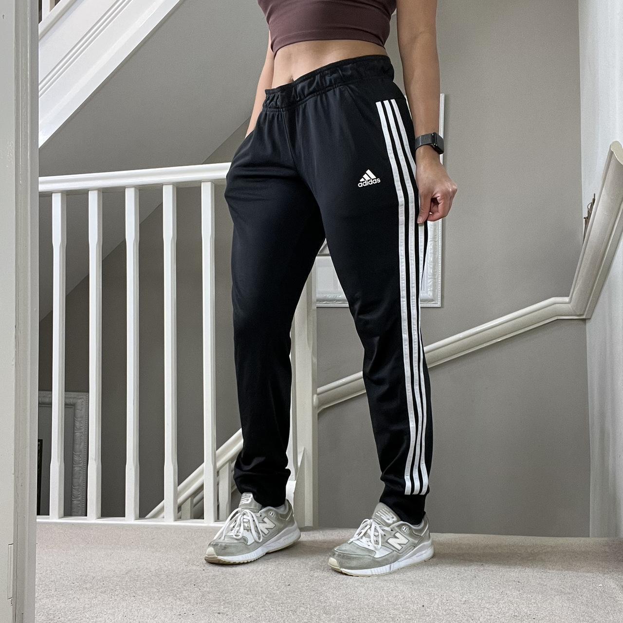 Adidas tapered best sale jogging bottoms