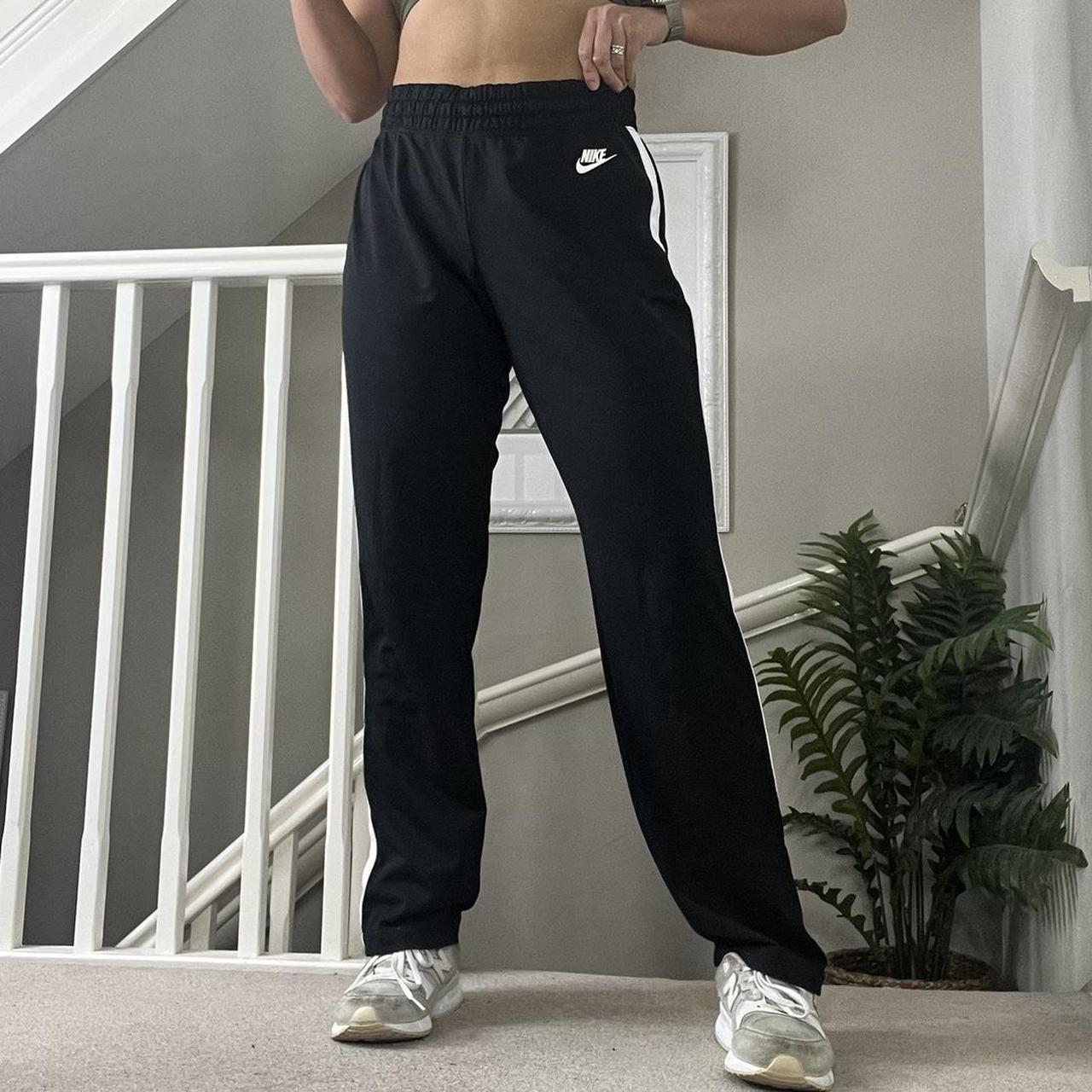 nike baggy sweatpants womens