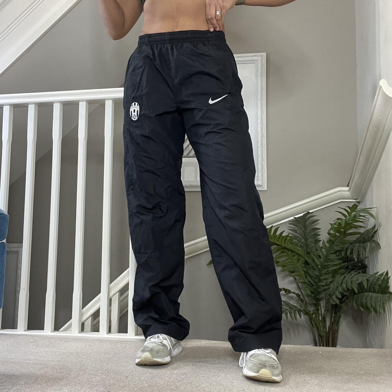 パンツ 00s nike cargo track pants y2k 00s Nike cargo trouser windbreaker track pants in | Depop