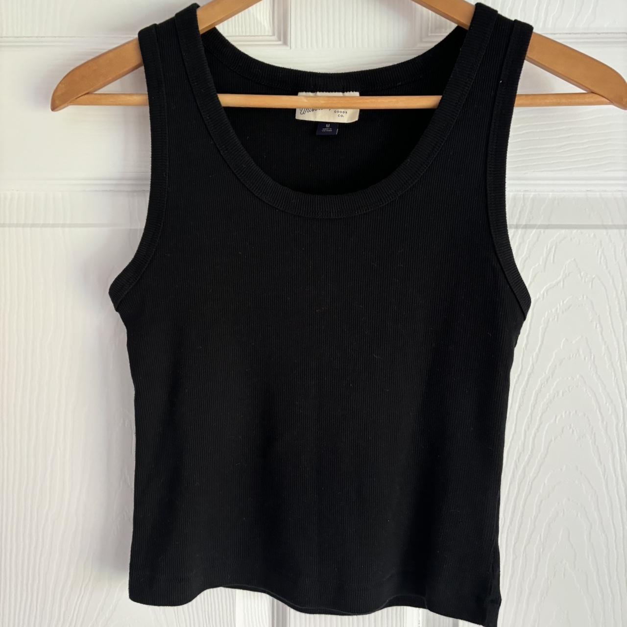 Universal Thread crop tank top. - worn a couple... - Depop