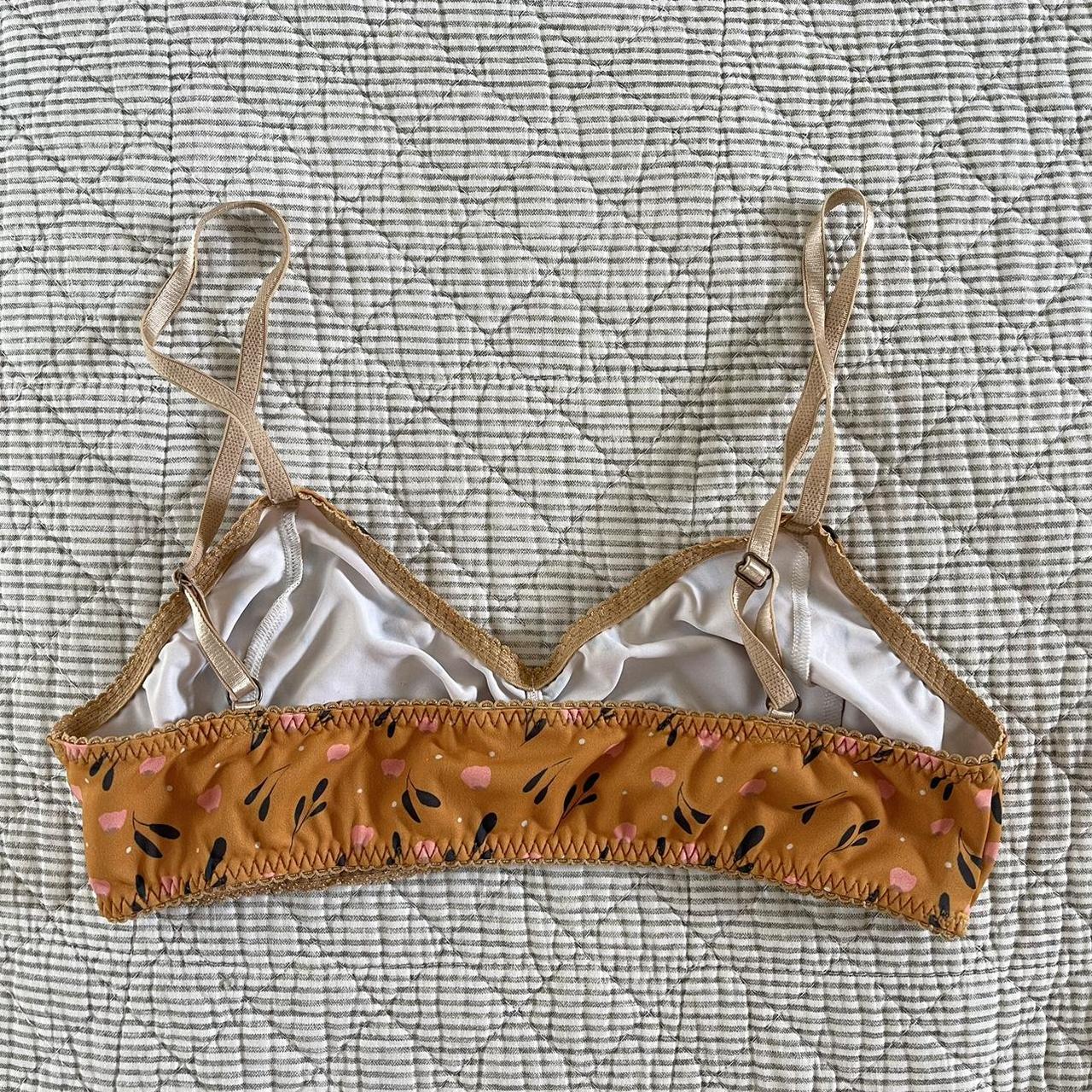 BIMBY AND ROY BRALETTE Size Small Only worn once... Depop