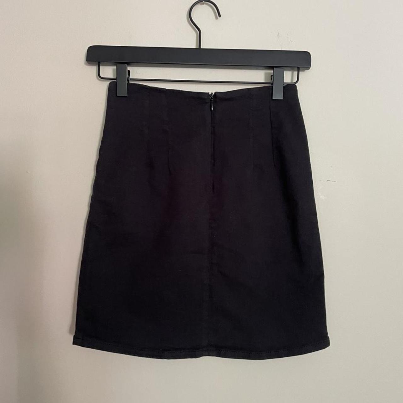 Subdued Women's Black Skirt | Depop