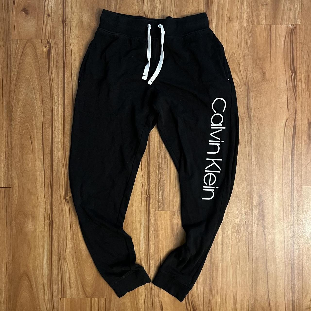 Womens black hotsell calvin klein joggers