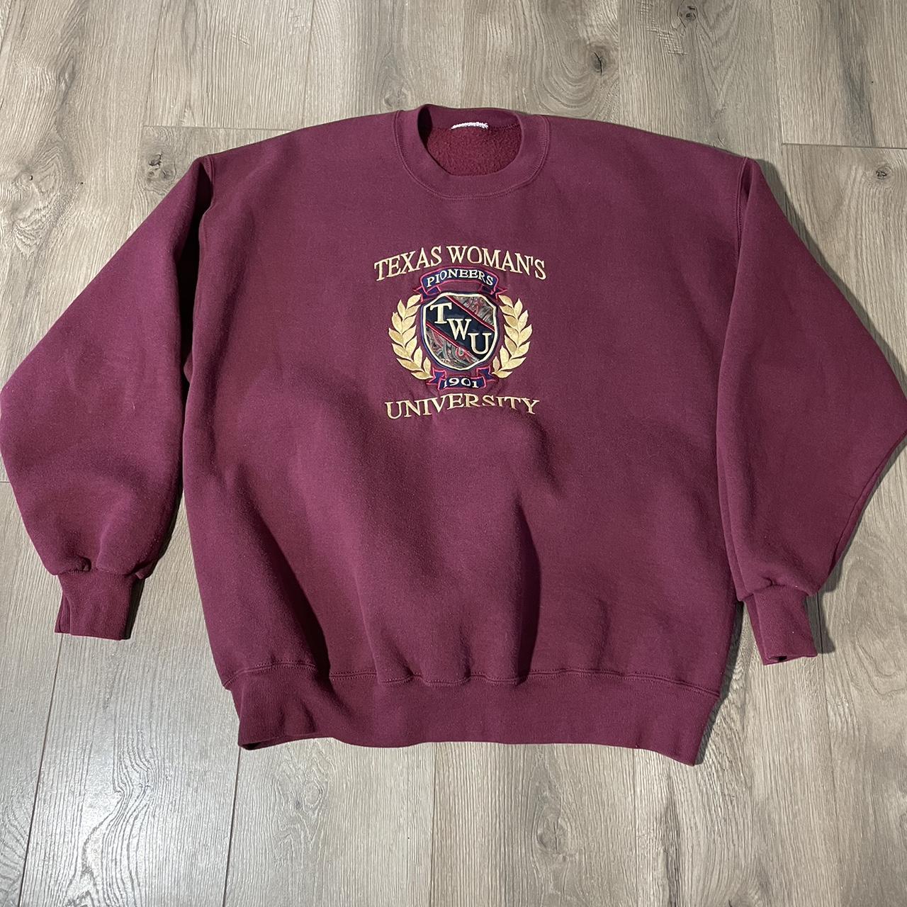 Lee Women's Burgundy Sweatshirt | Depop