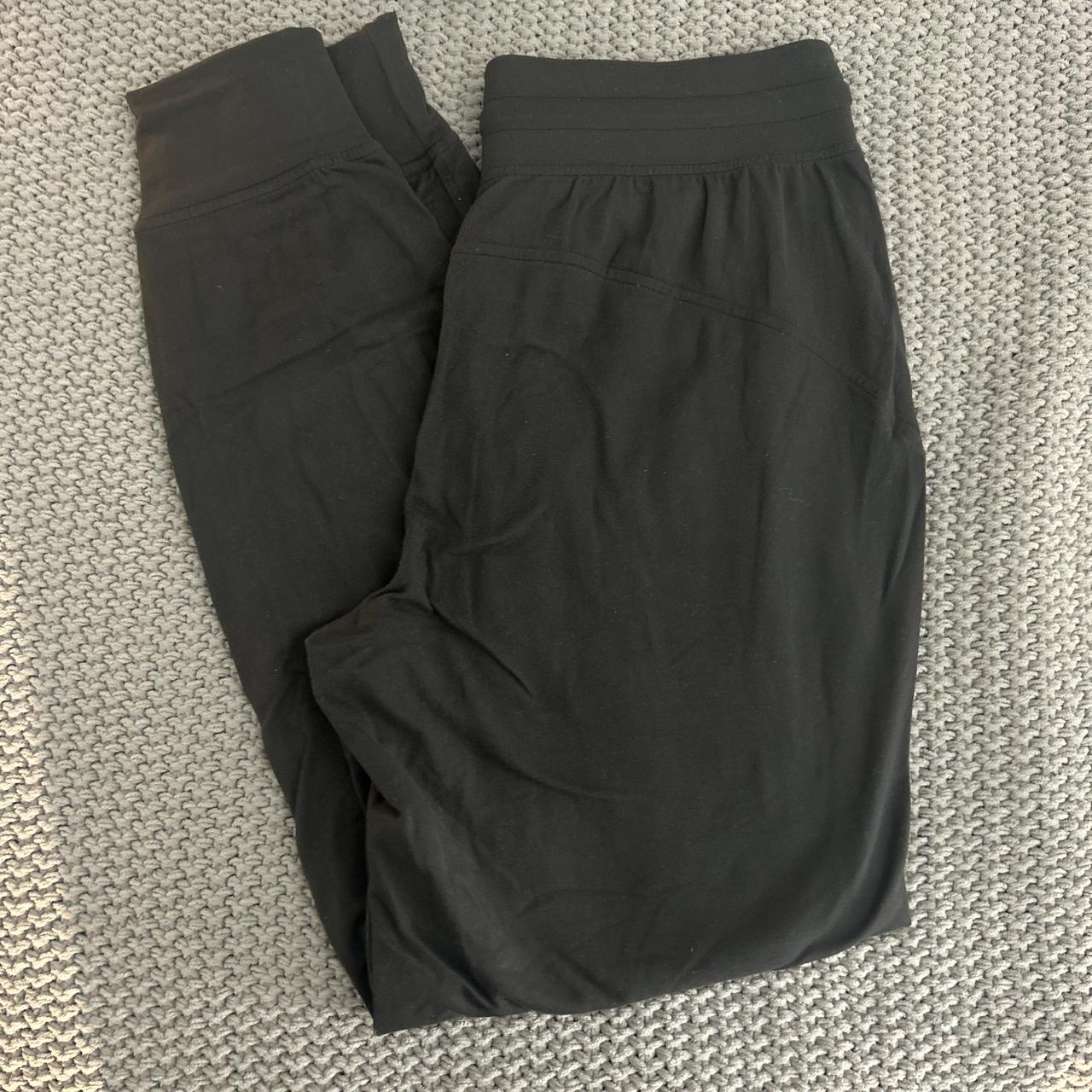 Lulu lemon joggers wore them once - Depop