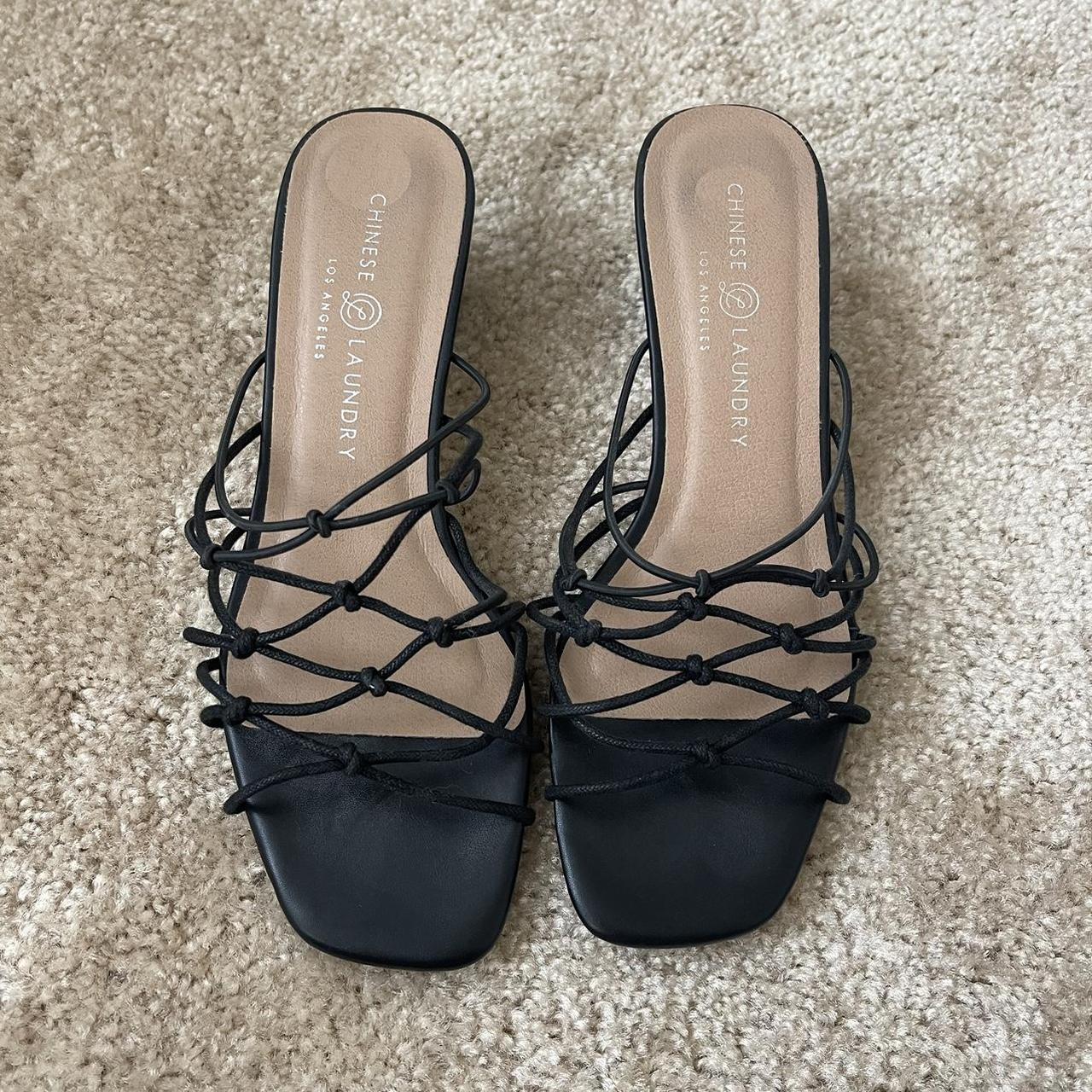 Chinese Laundry Women's Black Courts | Depop