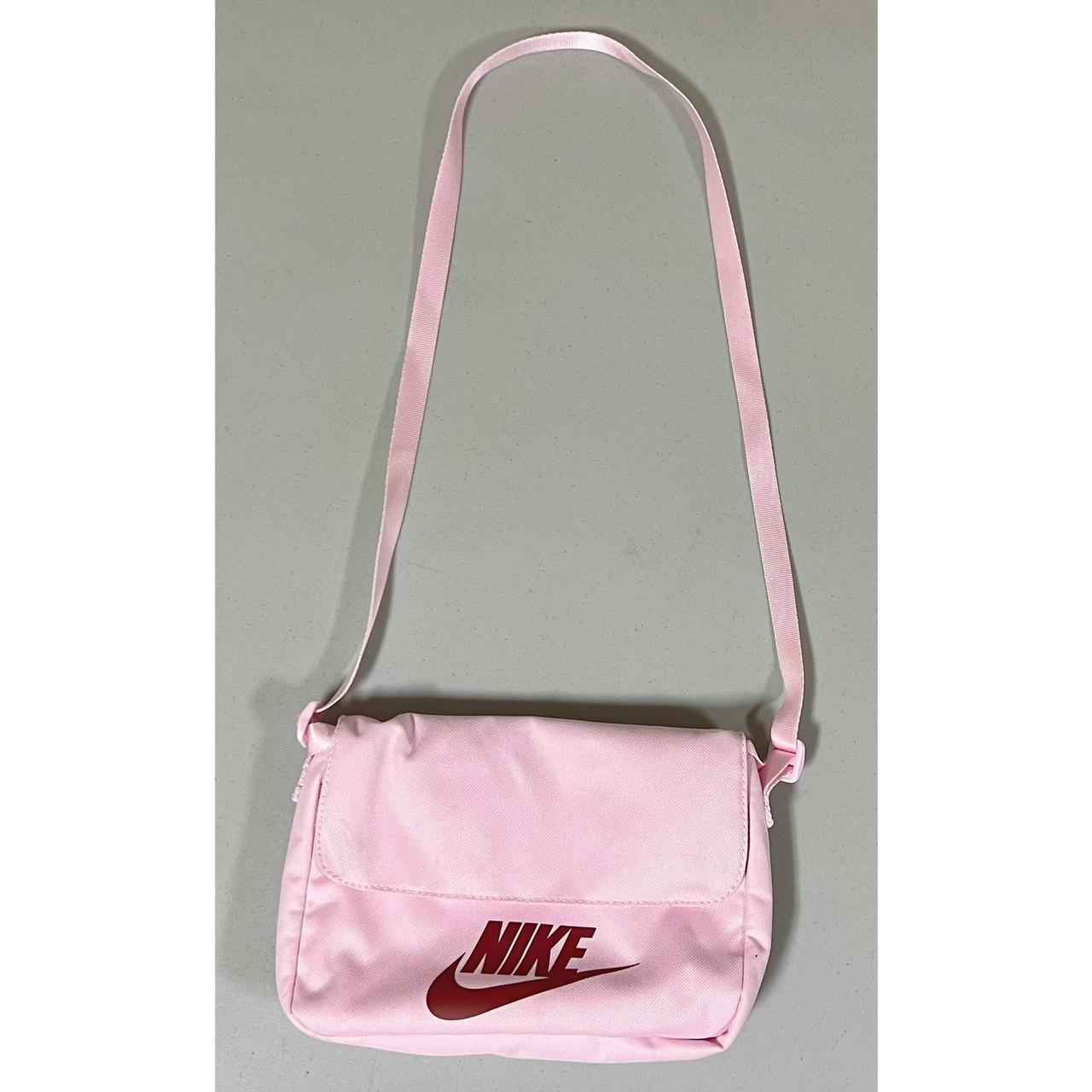 Pink nike purse hotsell