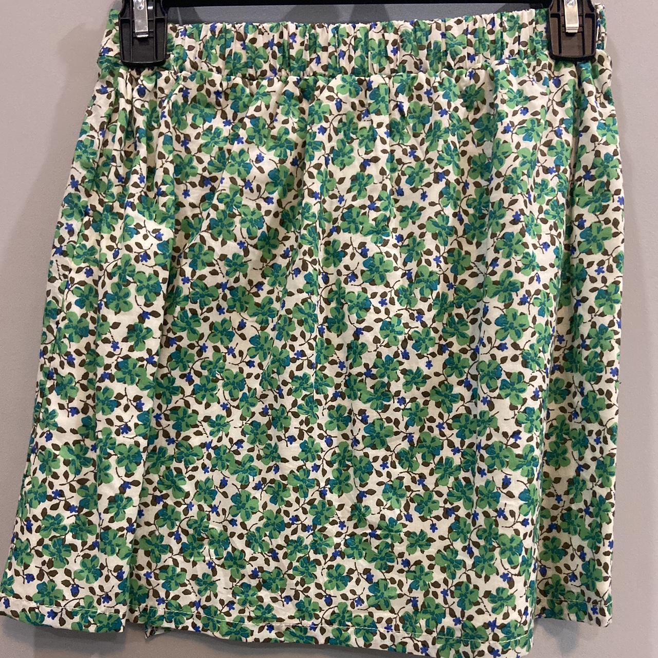 Floral Skirt - Depop