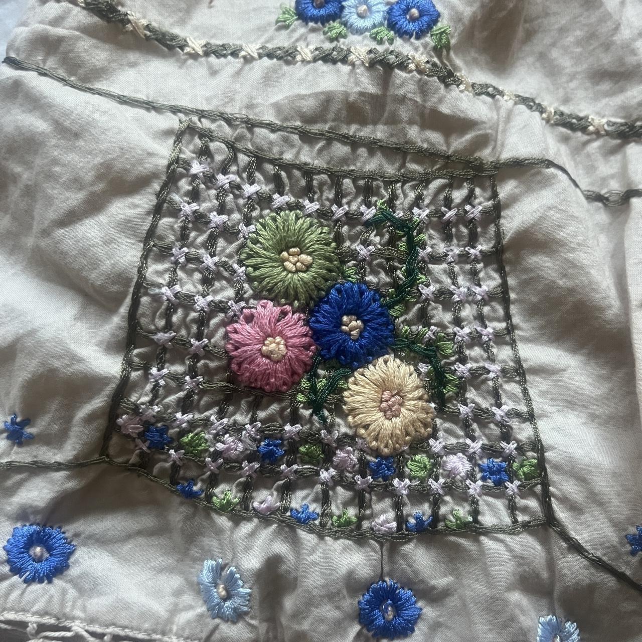 flower embroidered skirt Super comfy and good | Depop