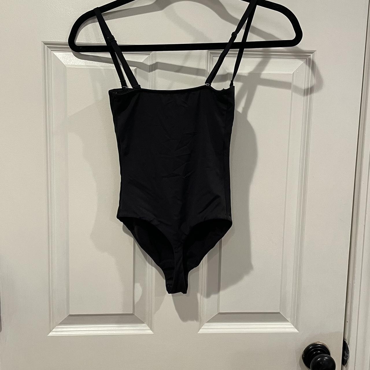 skims contour lift bodysuit in onyx black size... - Depop