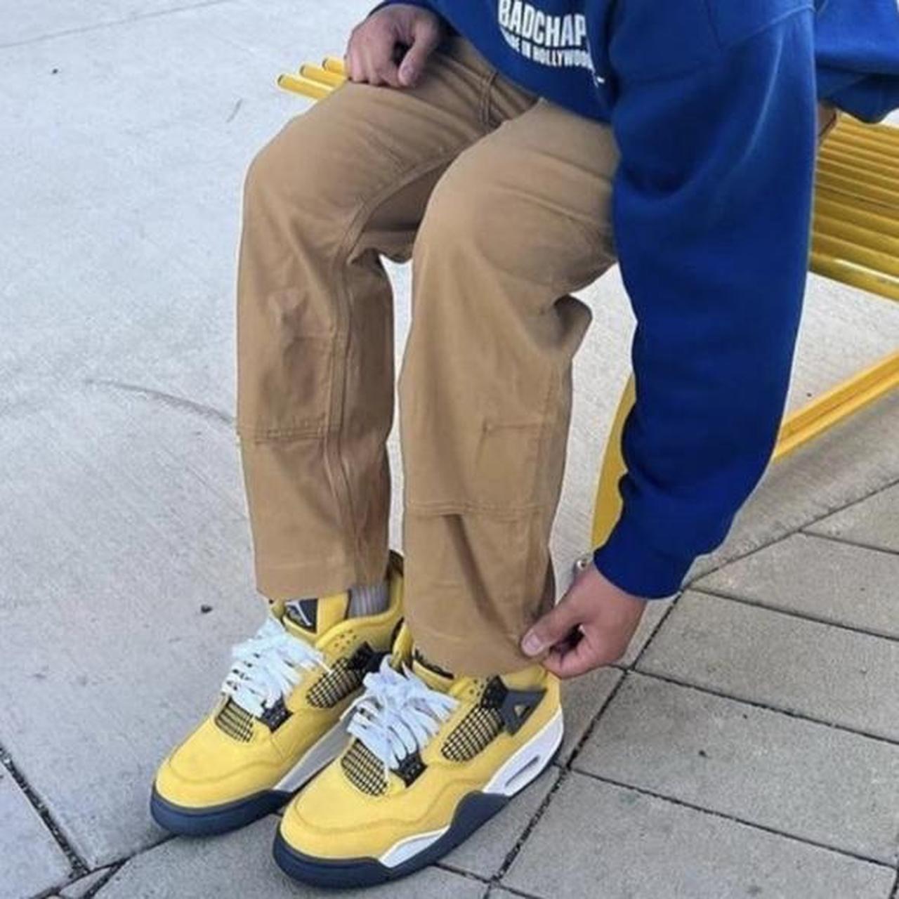 lightning 4 on feet