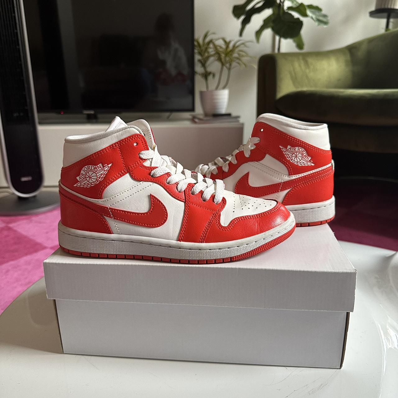 syracuse jordan 1 mid