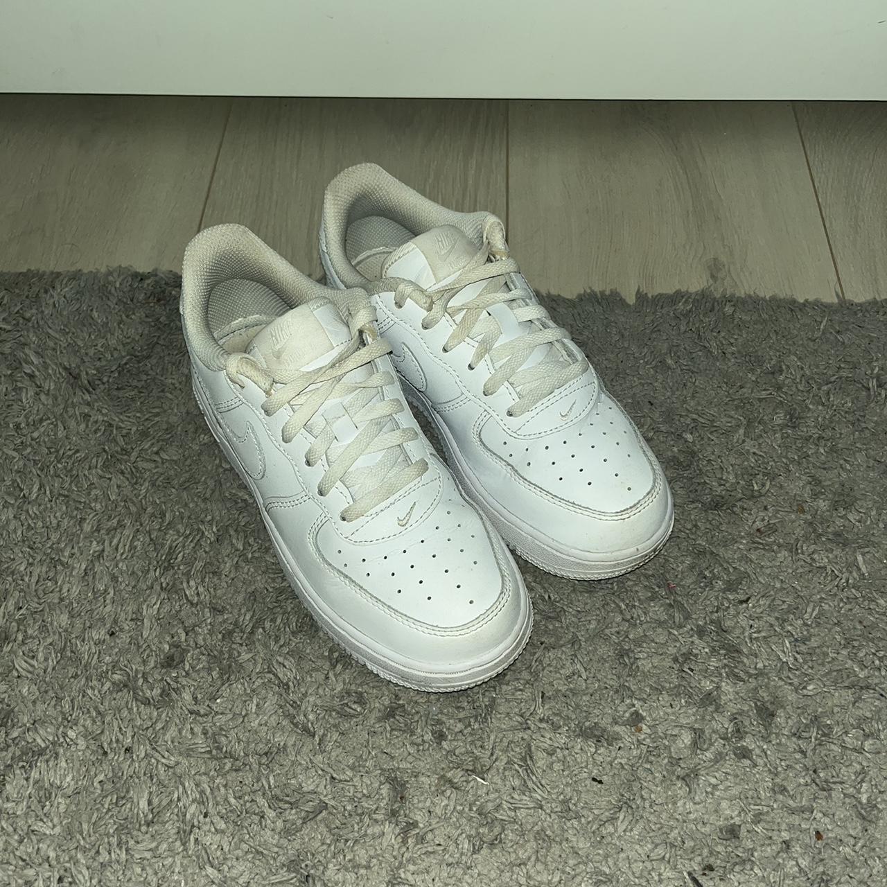 triple white nike trainers