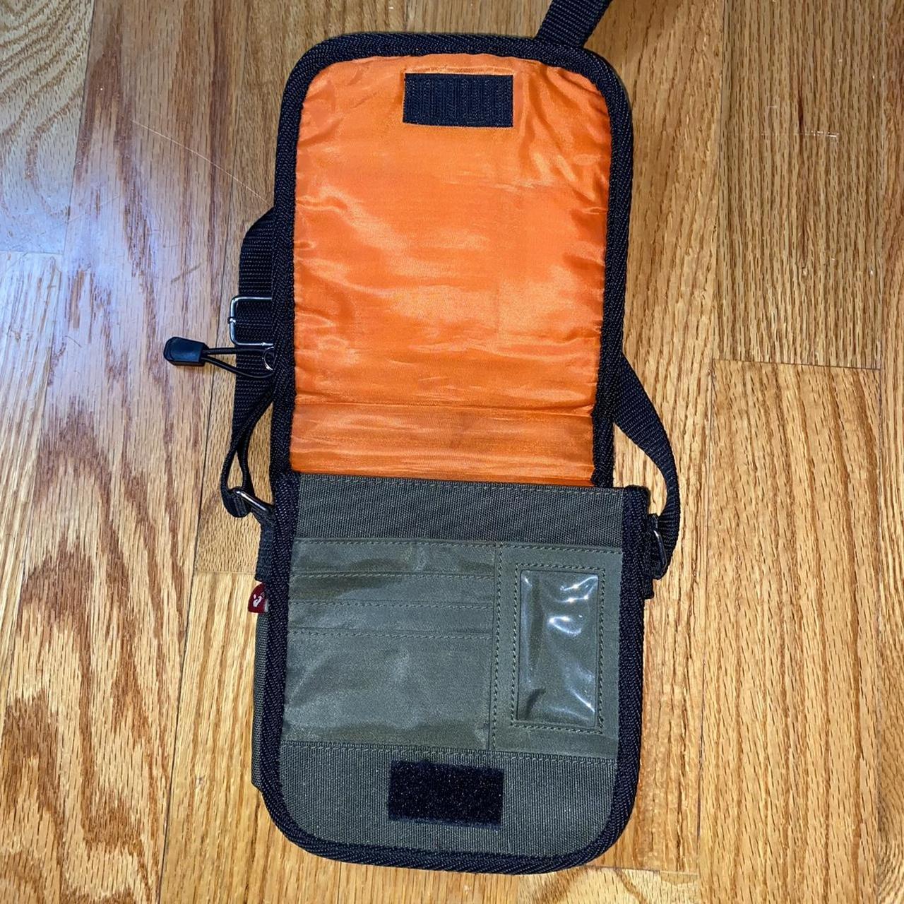 Women's Green and Black Bag Depop