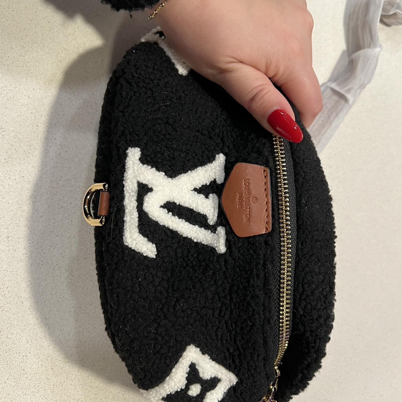 Louis vuitton best sale shearling bum bag