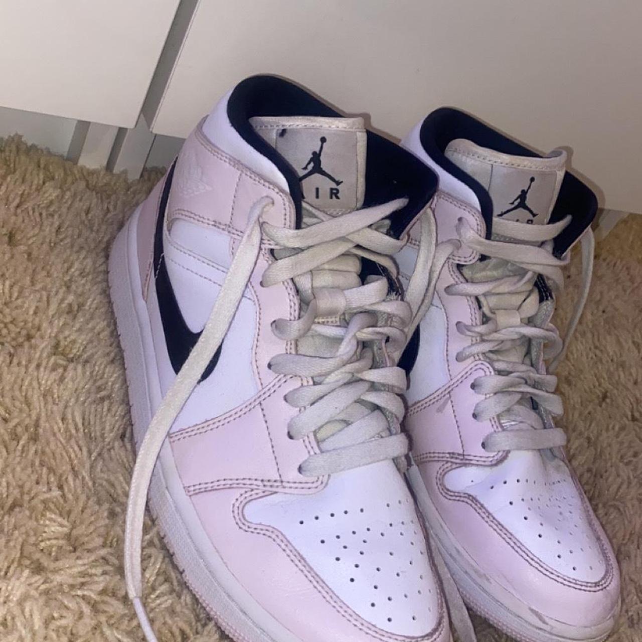 jordan pink black white