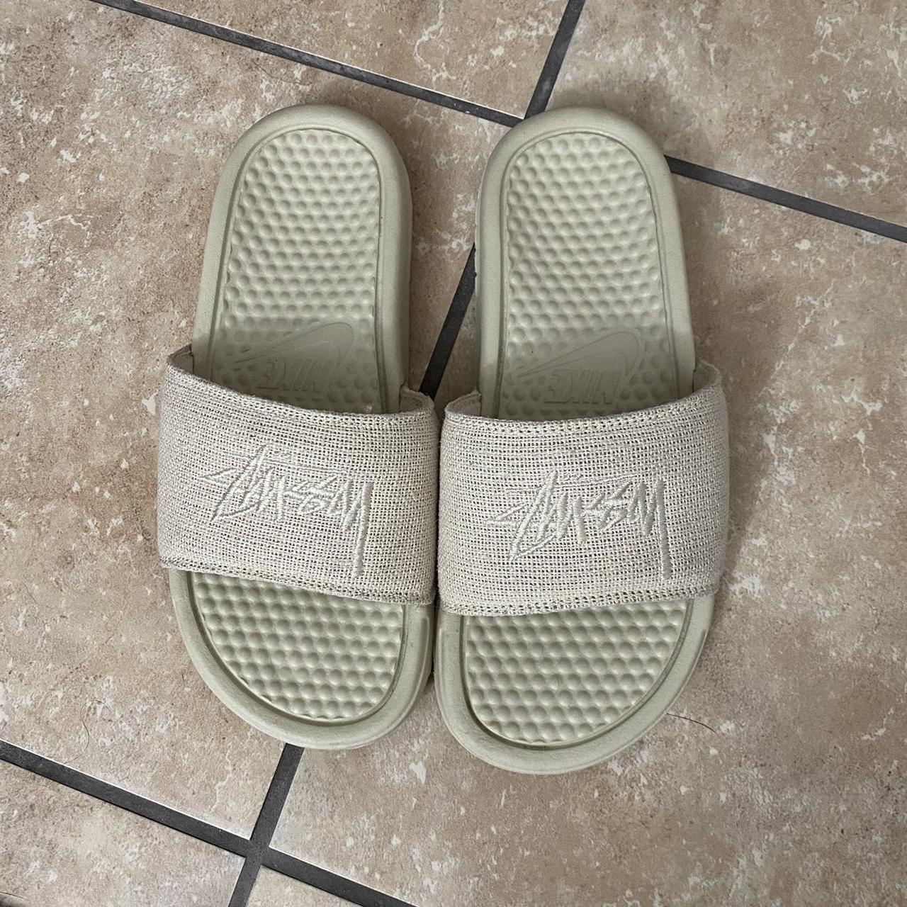 stüssy x nike slides