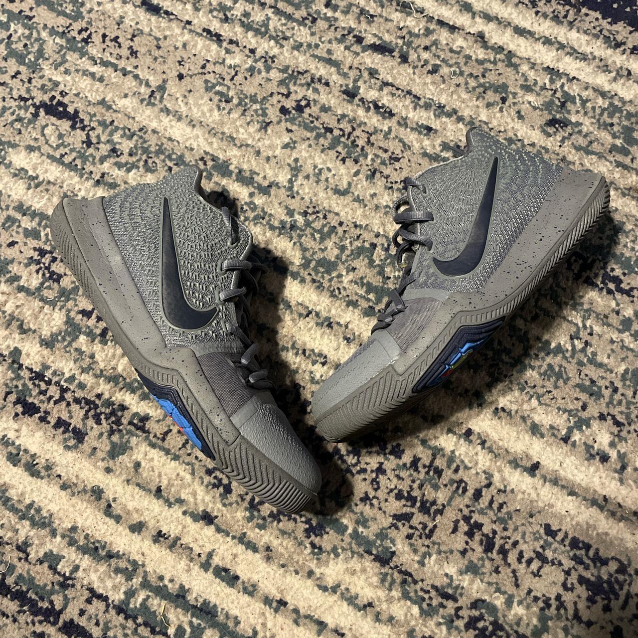 kyrie 3s