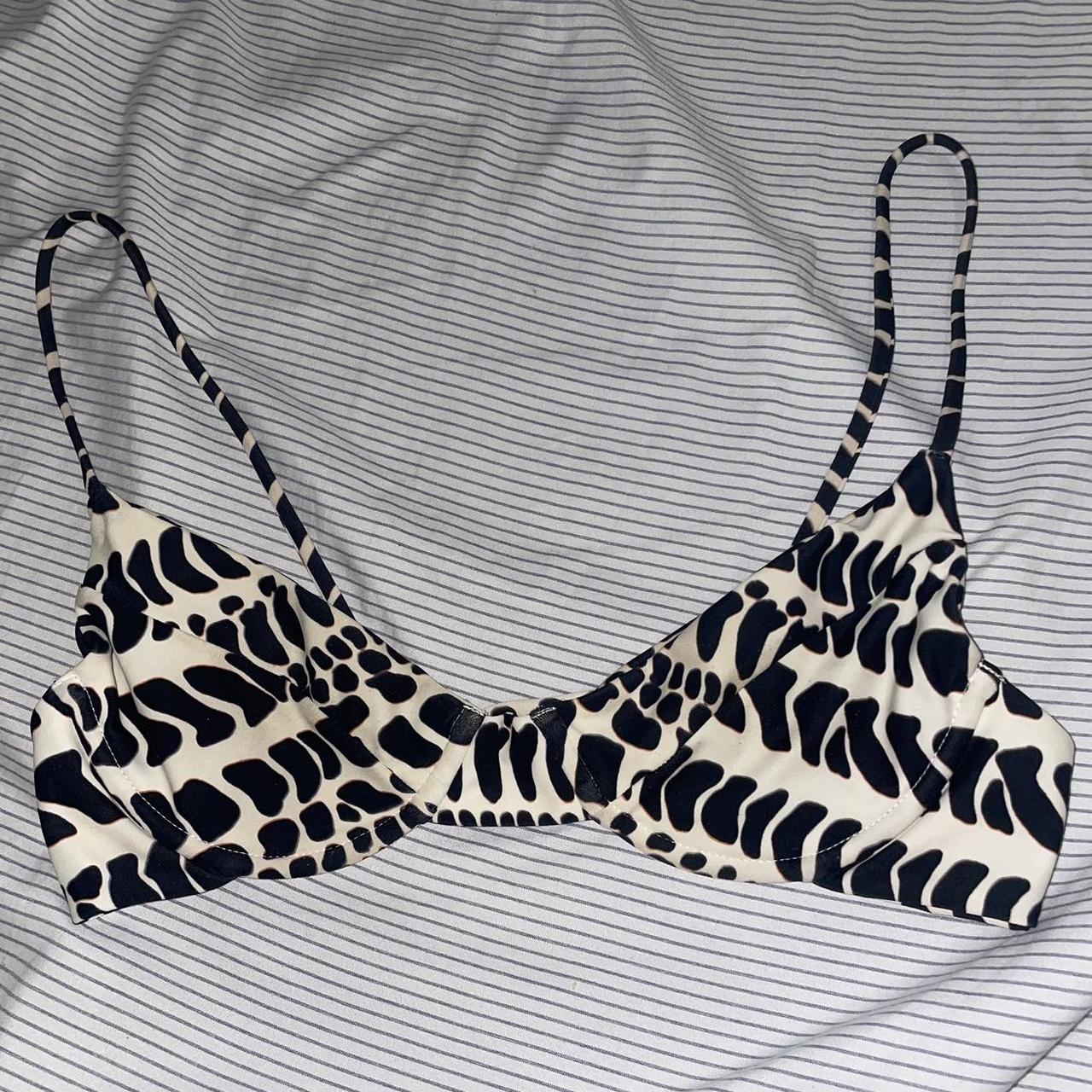 benoa swim hebrew cone shea top FOR TRADE -size... - Depop