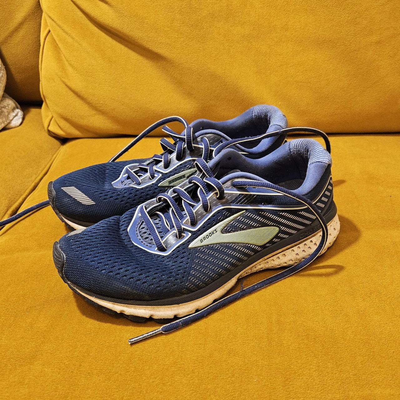 brooks ghost 12 women grey