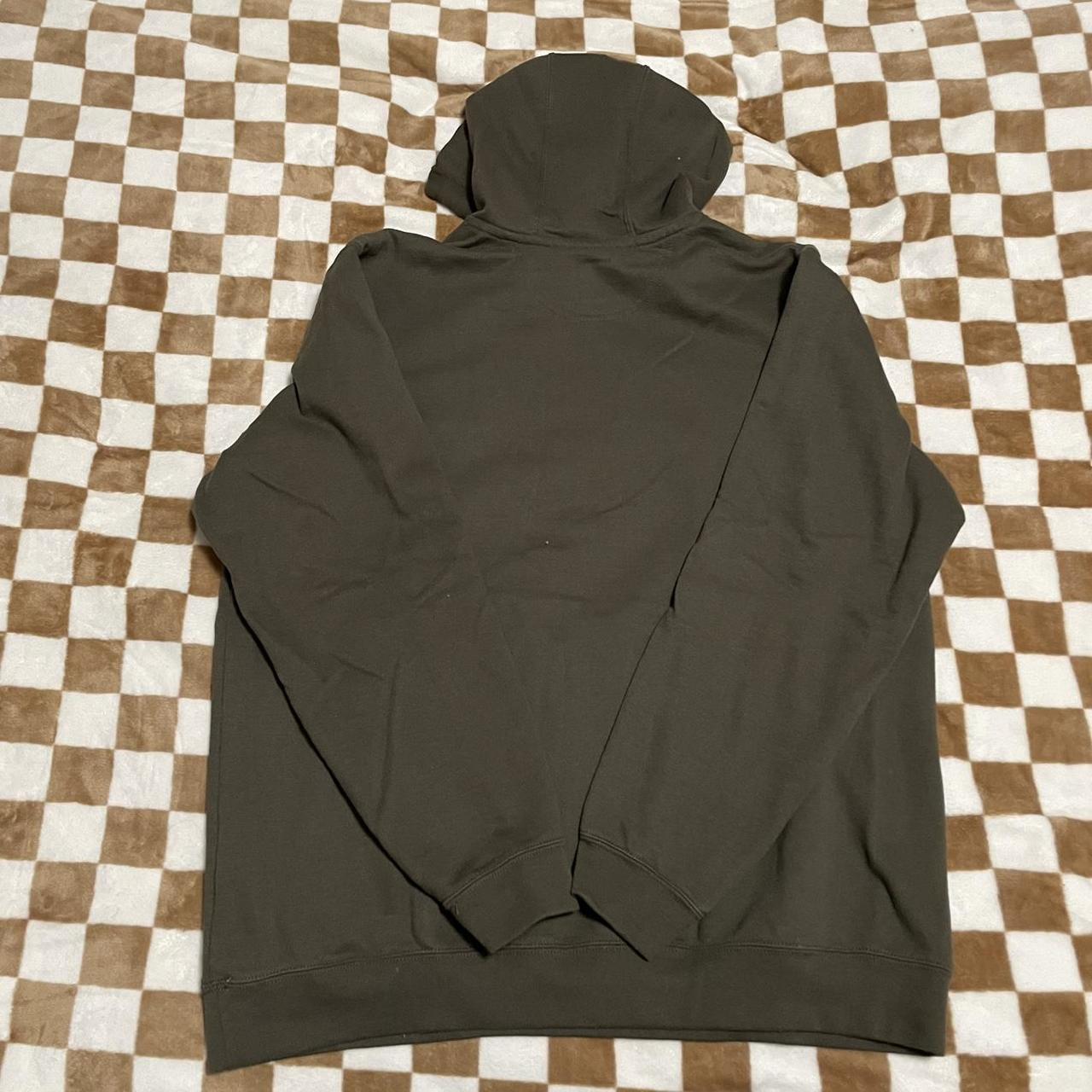 Carhartt Men's Green Sweatshirt Depop