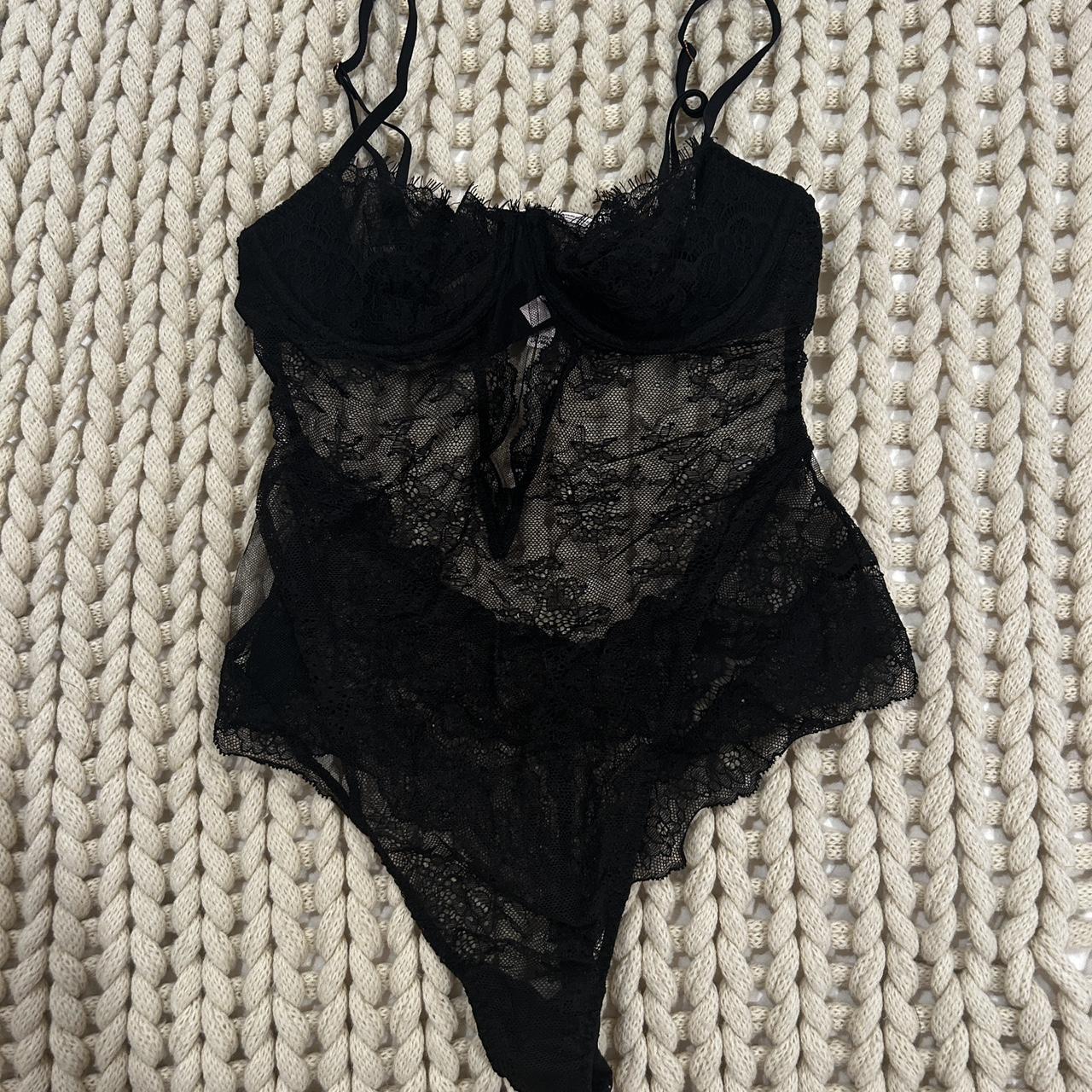 Victoria’s Secret black lace bodysuit🖤