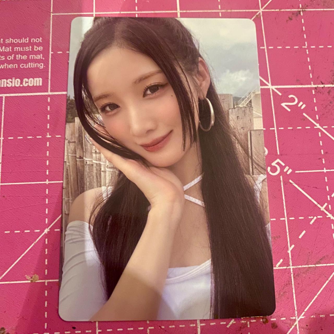 purple kiss yuki 'festa - 7heaven' photo card !! | Depop