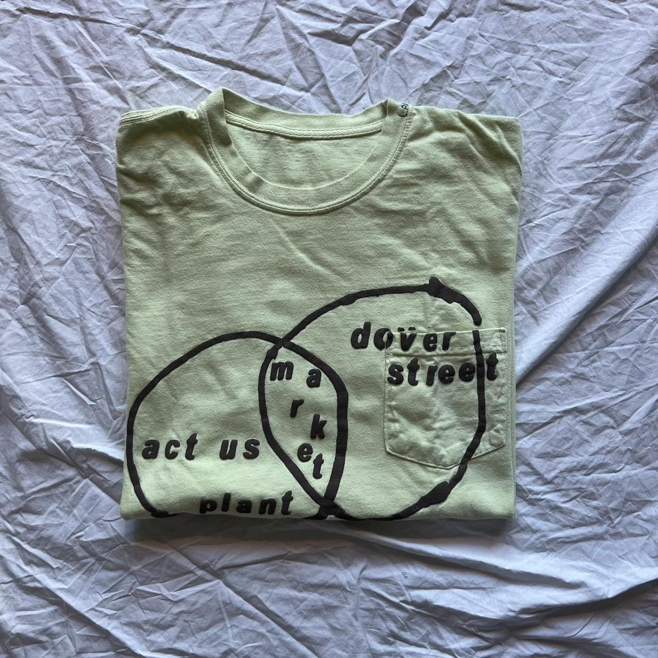 Dover Street Market Men's Green T-shirt (2)