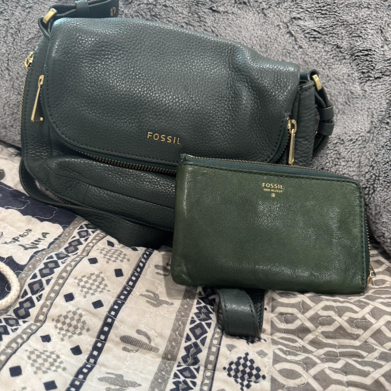 Fossil crossbody & matching wallet 2024