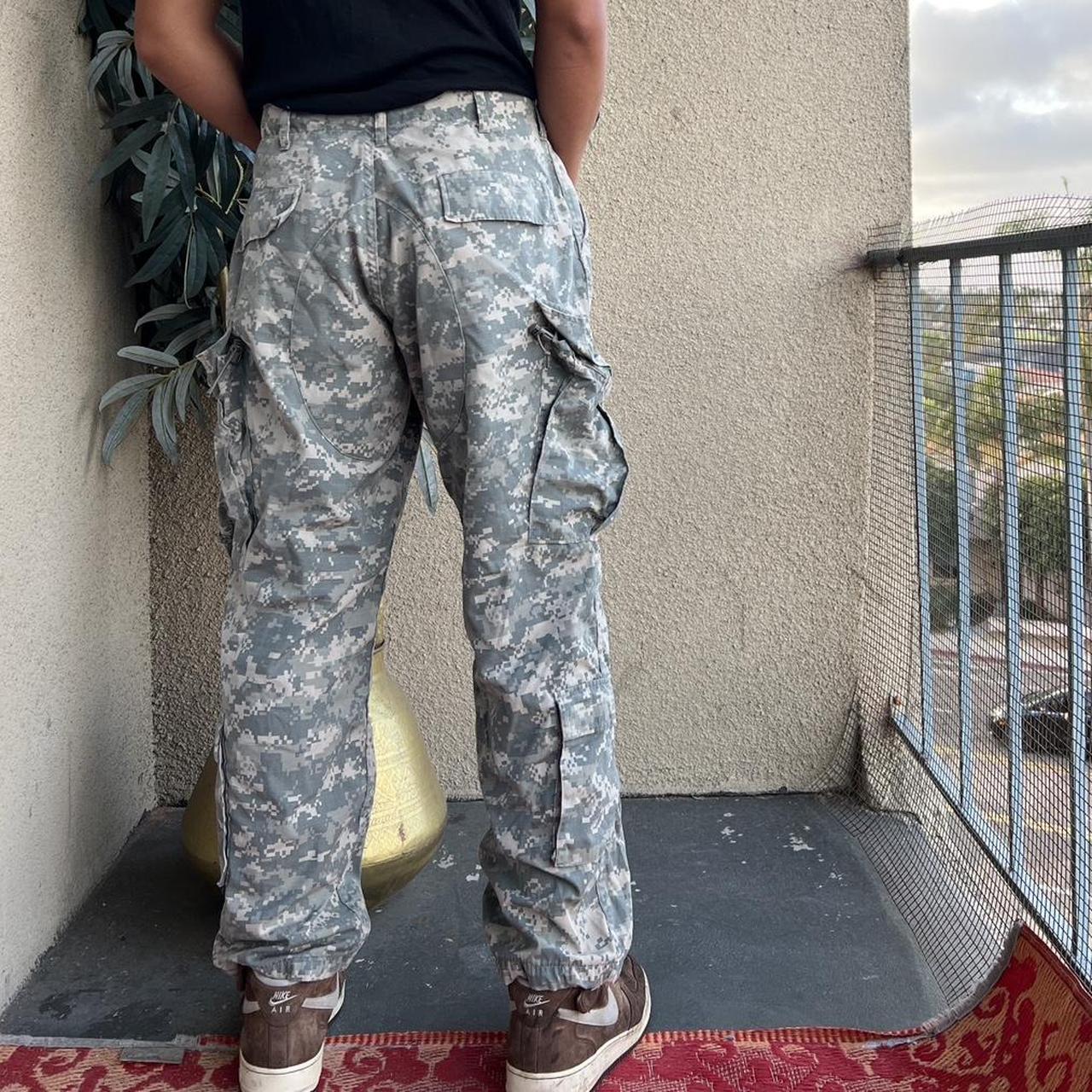 Digital camo Vtg baggy army cargo pants double knee... - Depop