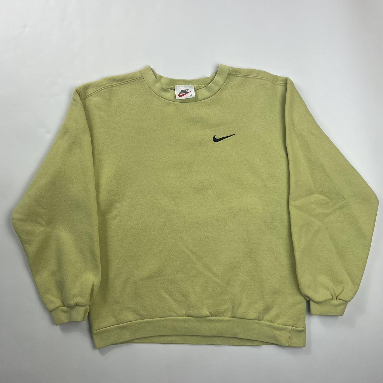 Nike crewneck pastel hot sale