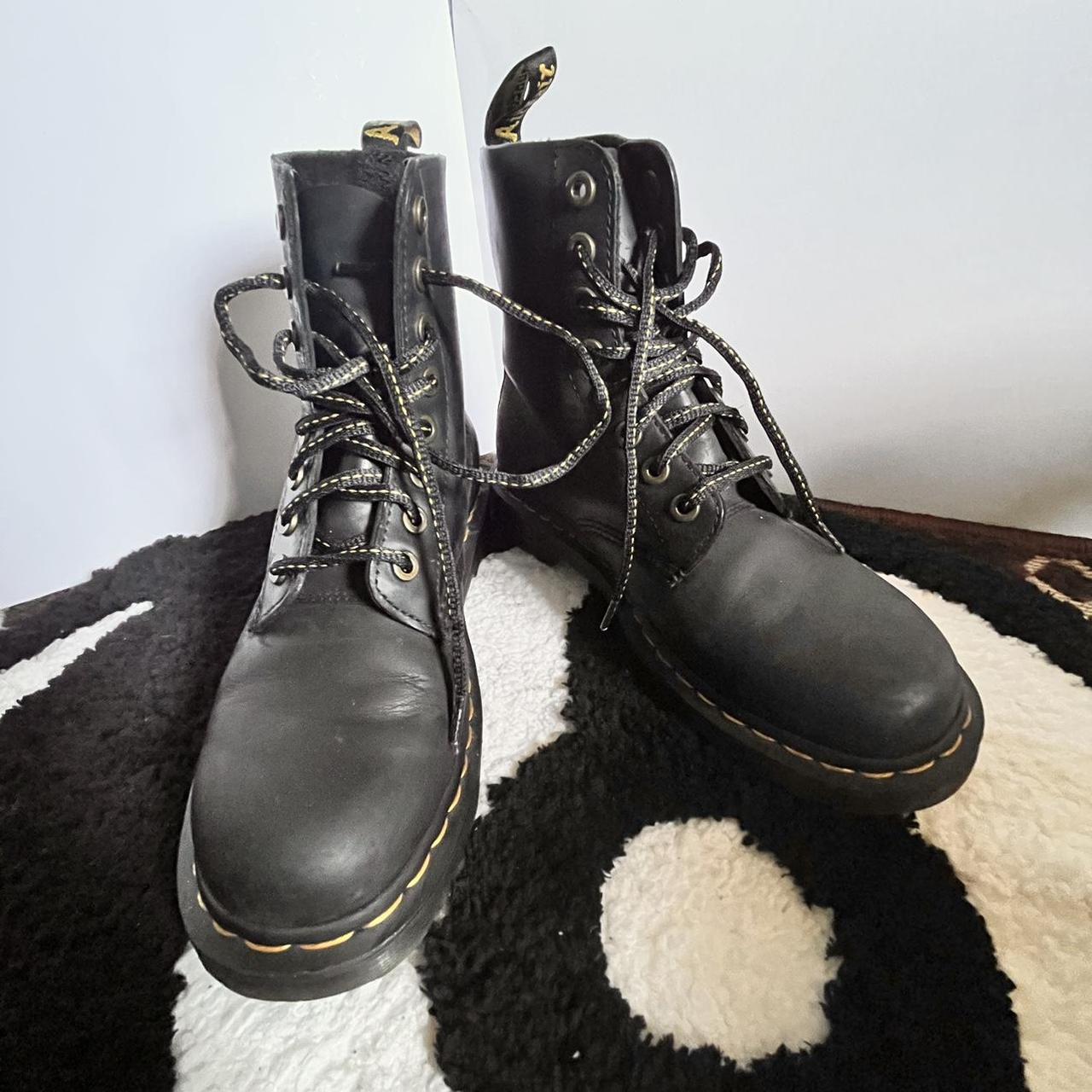 Doc martens luana vs clearance 1460