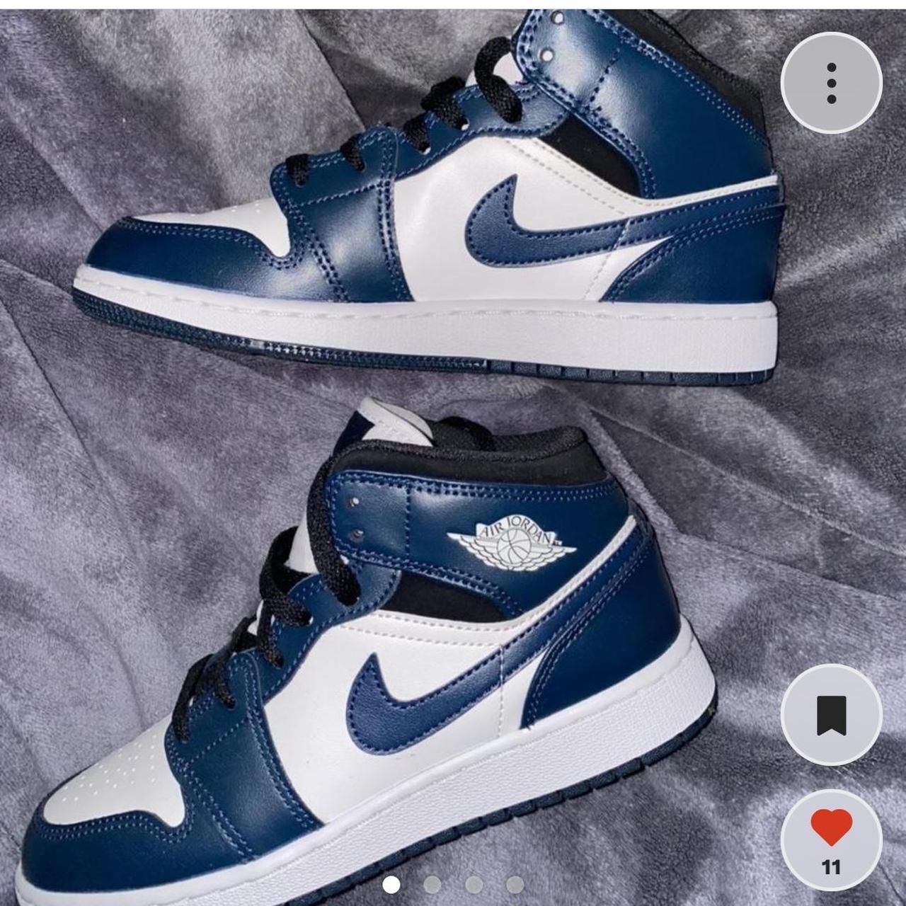 navy blue and white jordans 1