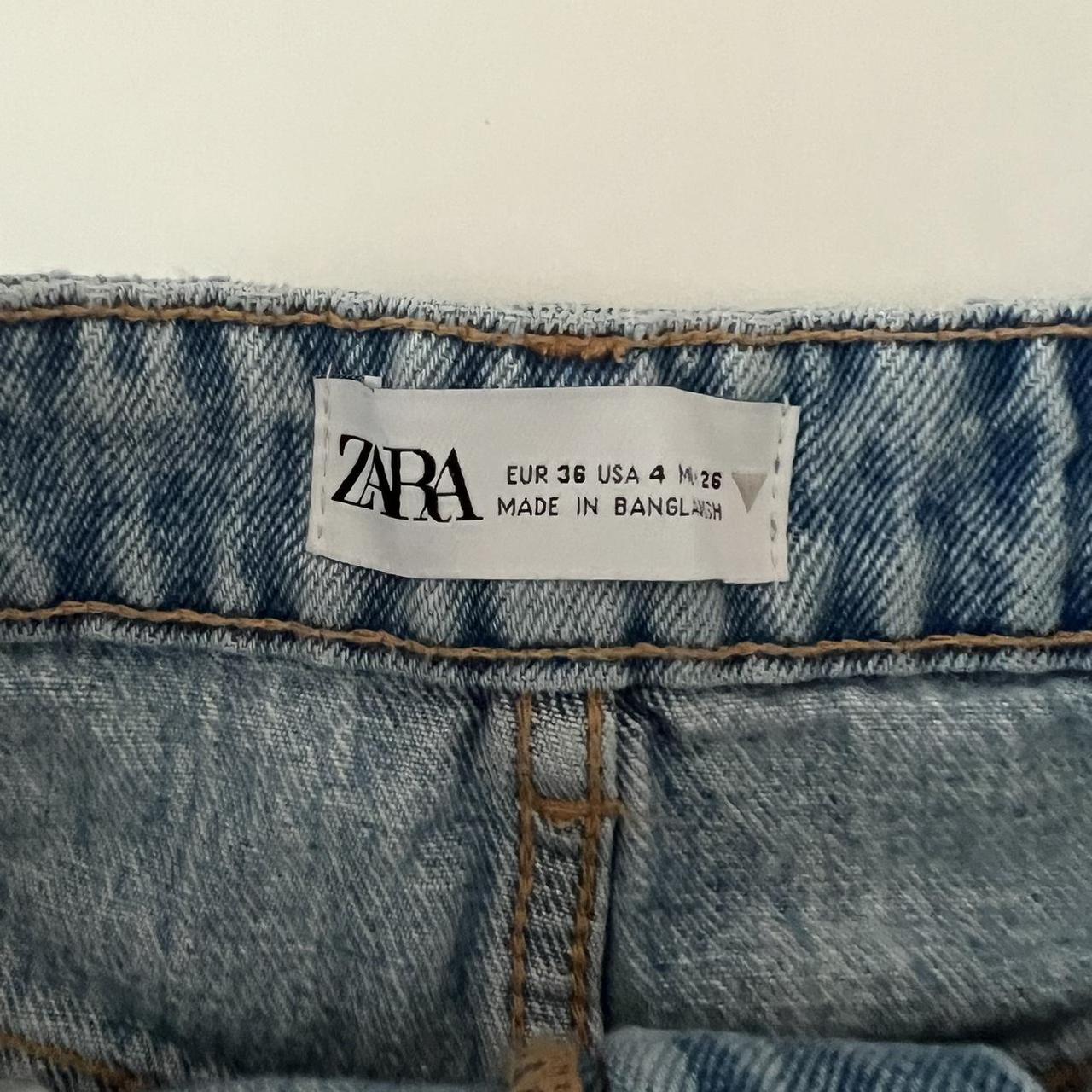 Zara Women's Navy and Blue Shorts | Depop