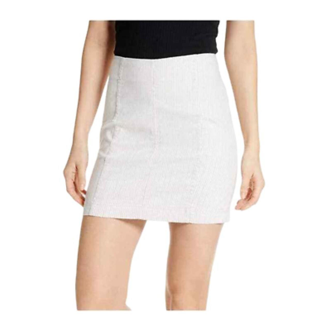 High waisted white skirt yarn best sale