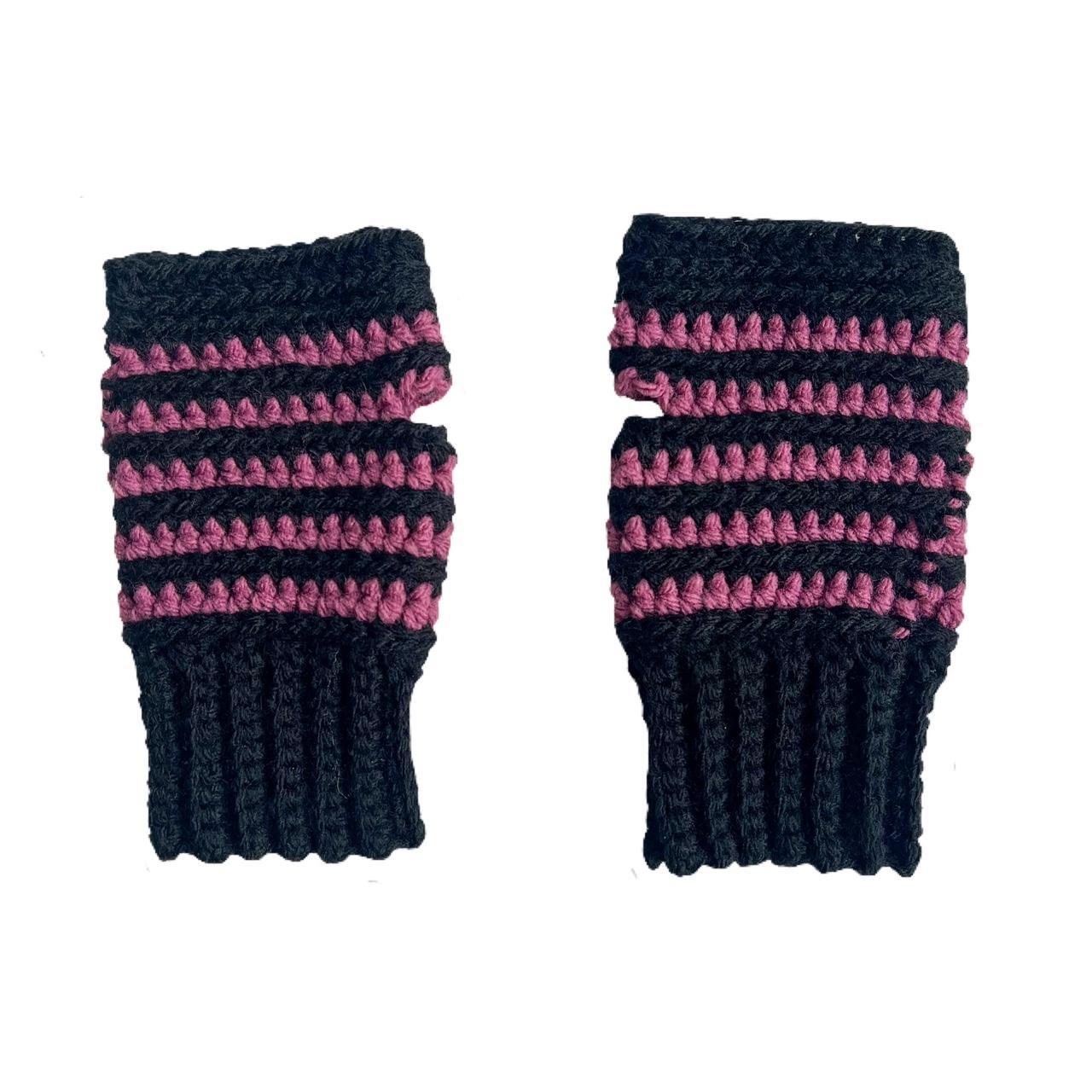 16 Pretty Crochet Arm Warmers and Fingerless Gloves - Whistle and Ivy