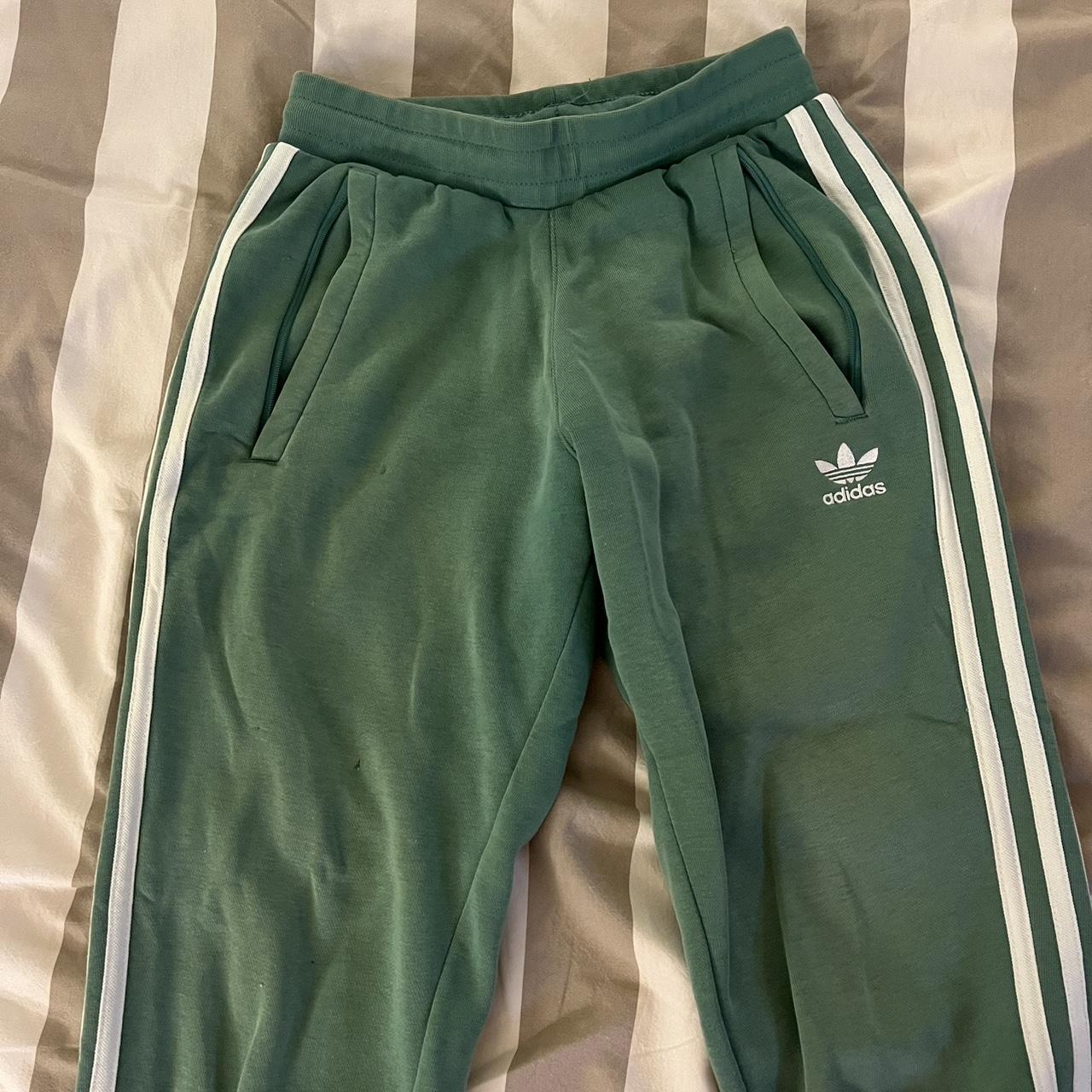 Mens Adidas green tracksuit pants. Lovely